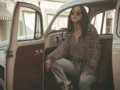 Gaya Busana Retro Kekinian Tren Fashion Klasik yang Selalu Hits