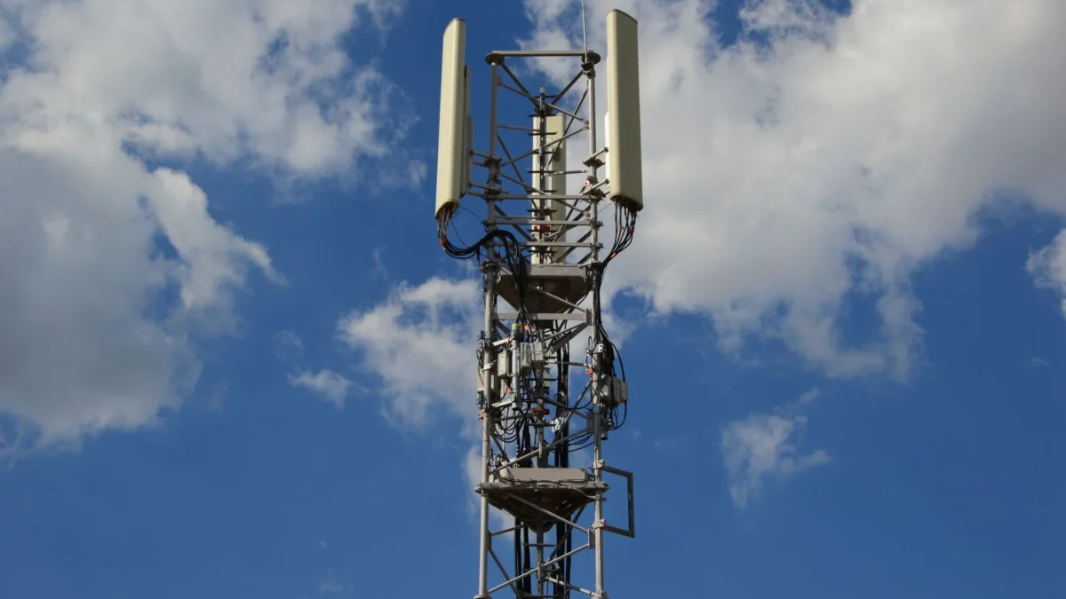 Perkembangan Jaringan Seluler 1G hingga 5G dan Arah Masa Depan